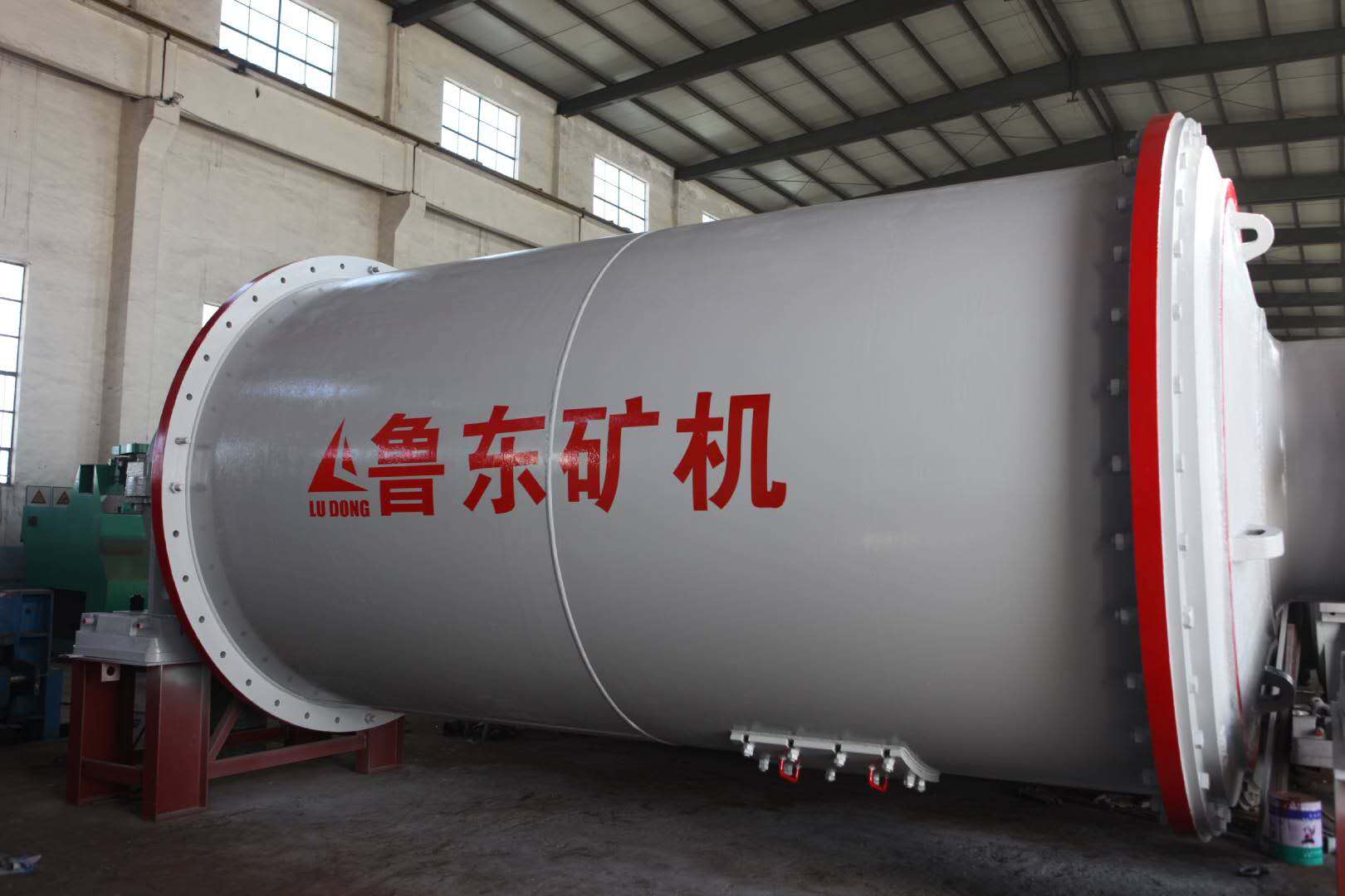 球磨機(jī)生產(chǎn)廠家:提高球磨機(jī)產(chǎn)量改良辦法有哪些